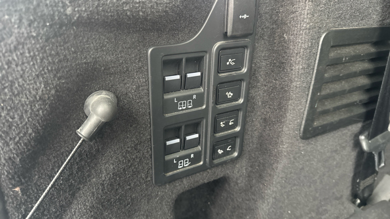 Land Rover Discovery 3.0 D300 Metropolitan Edition 5dr Auto Diesel Station Wagon